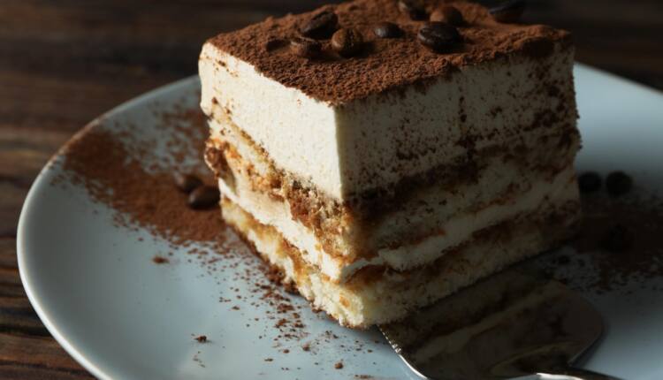 Tiramisu z mascarpone.